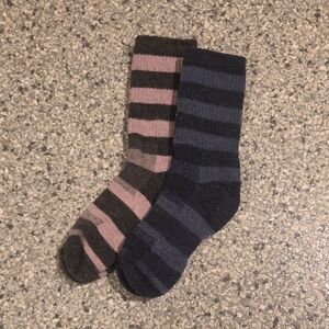 2 Pairs Of Warm Socks